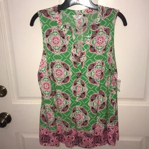 Crown and ivy sleeveless top